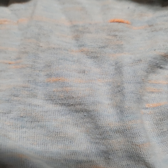 5/$15 Womens V-Neck T-shirt - Picture 6 of 8